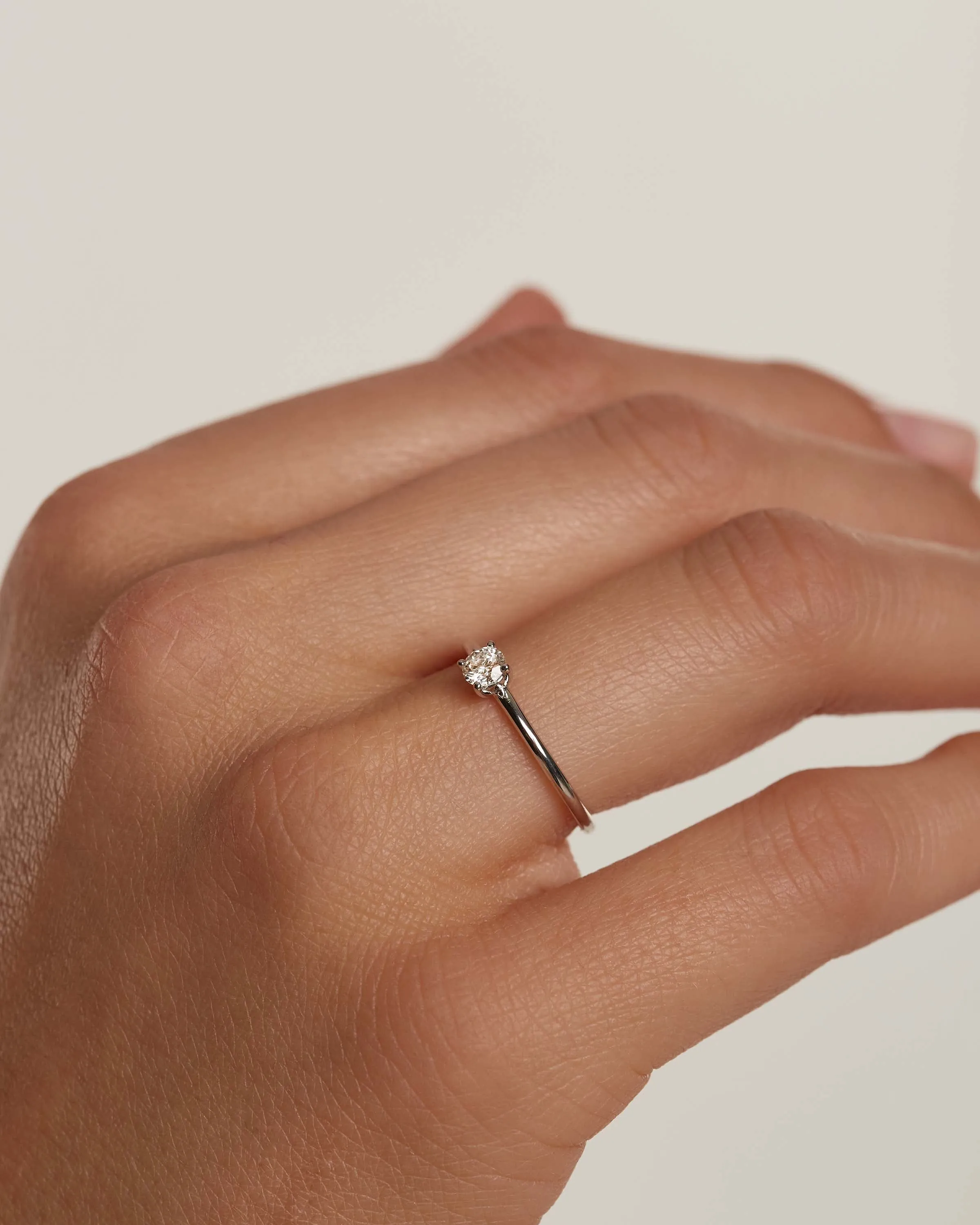 Diamonds and White Gold Solitaire Medium Ring