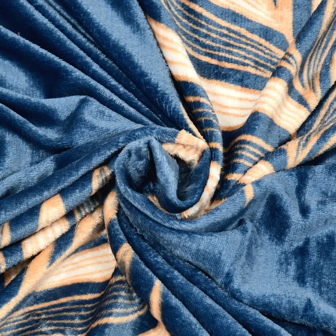 Elegant Feather Pattern Warm Winter Nights Woolen Double Bedsheet