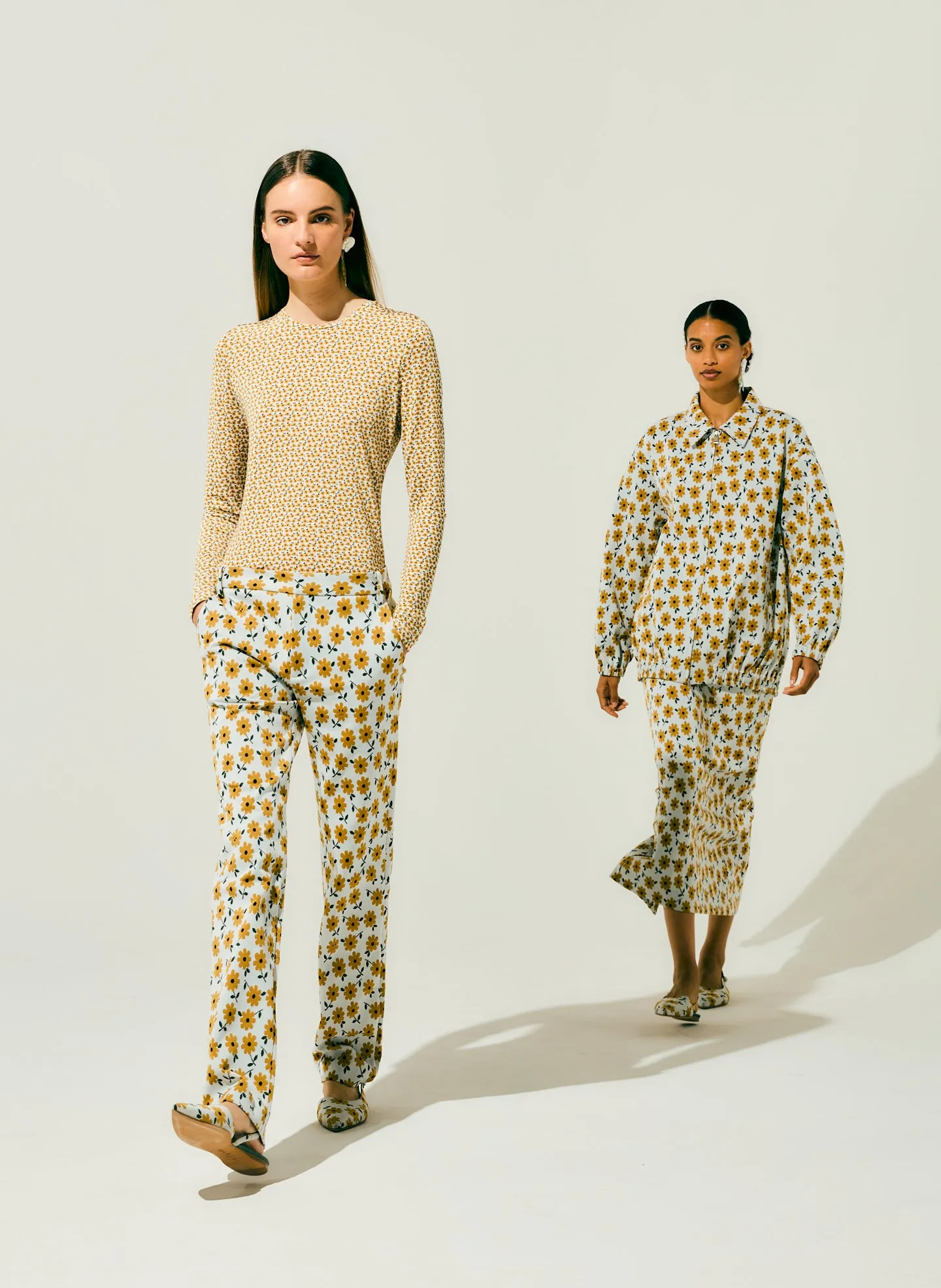Flora On Jersey Fitted Long Sleeve T-Shirt