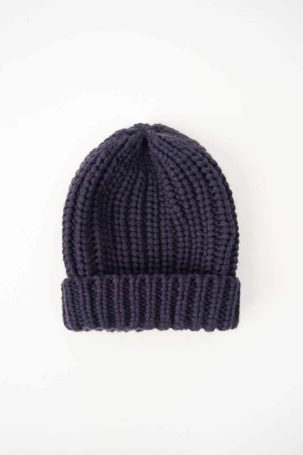 KNITTED BEANIE