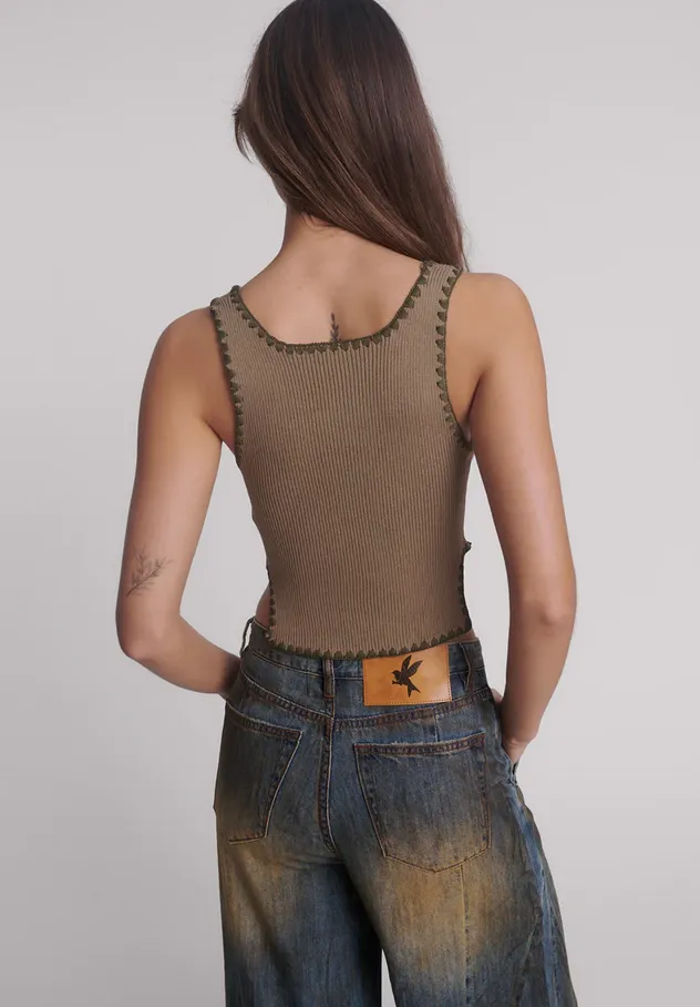 KNITTED SCALLOP TANK | KHAKI