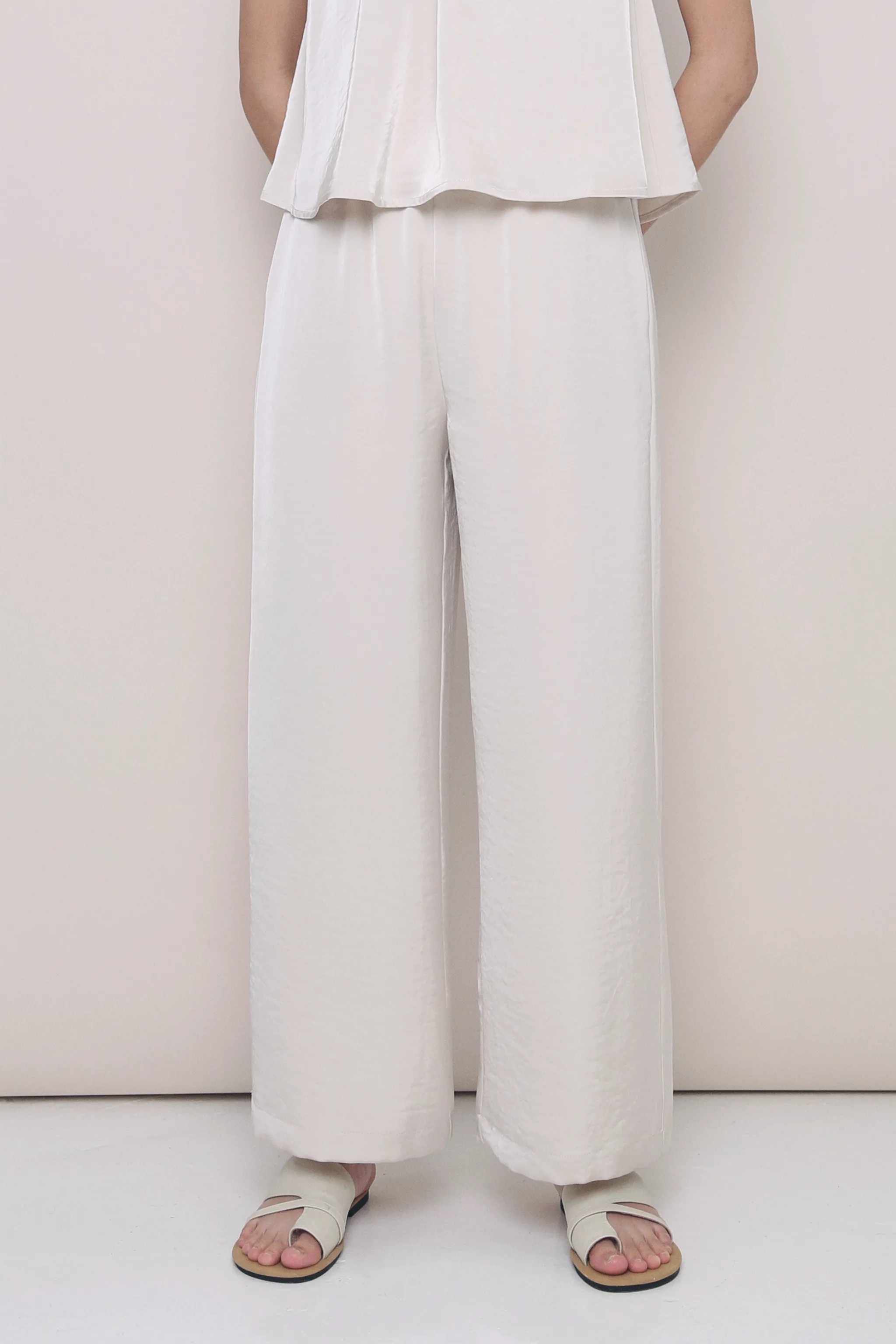 Petite Daydreamer Wide Leg Pants Pearl